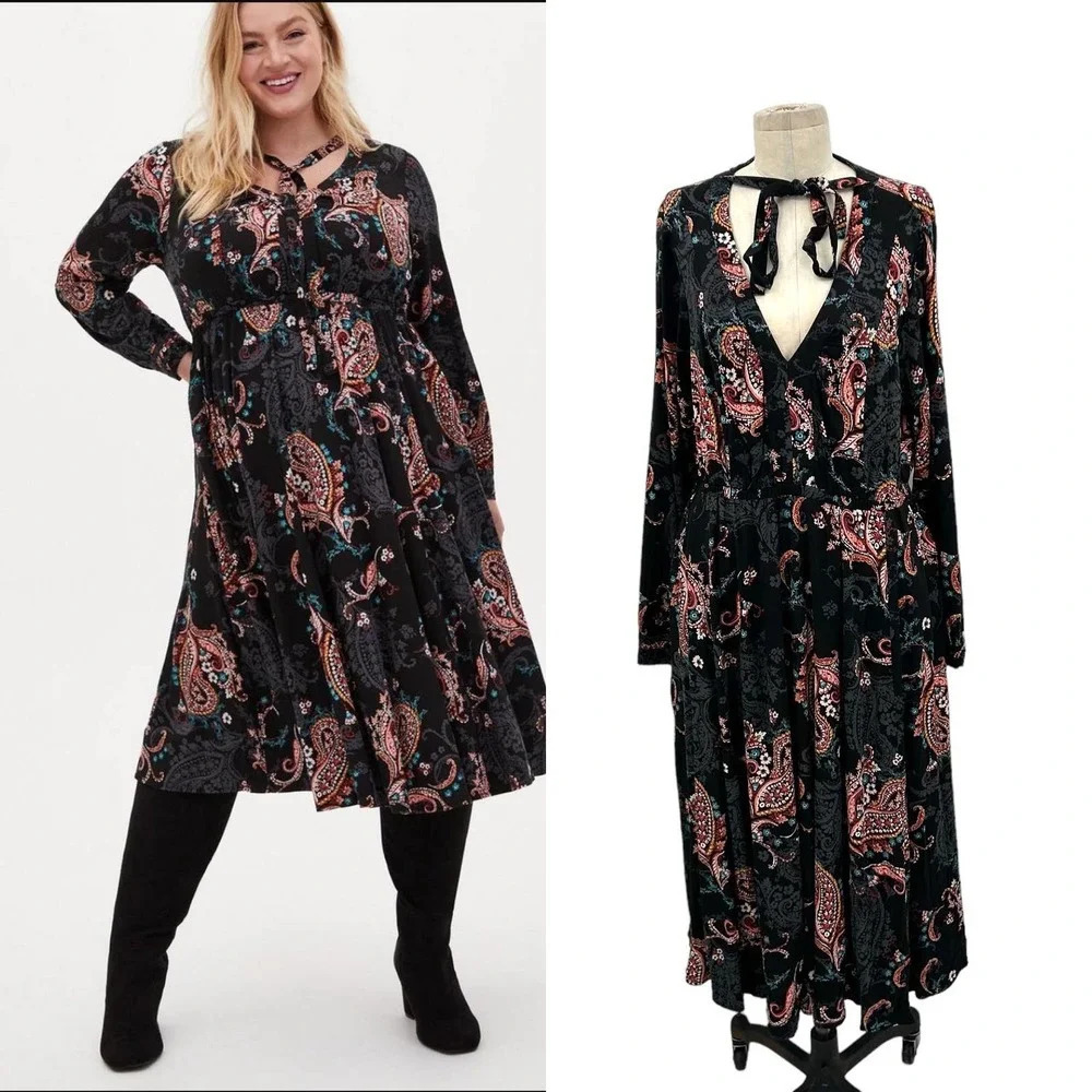 Torrid Midi Challis Skater Dress in Paisley Black Plus Size 1X